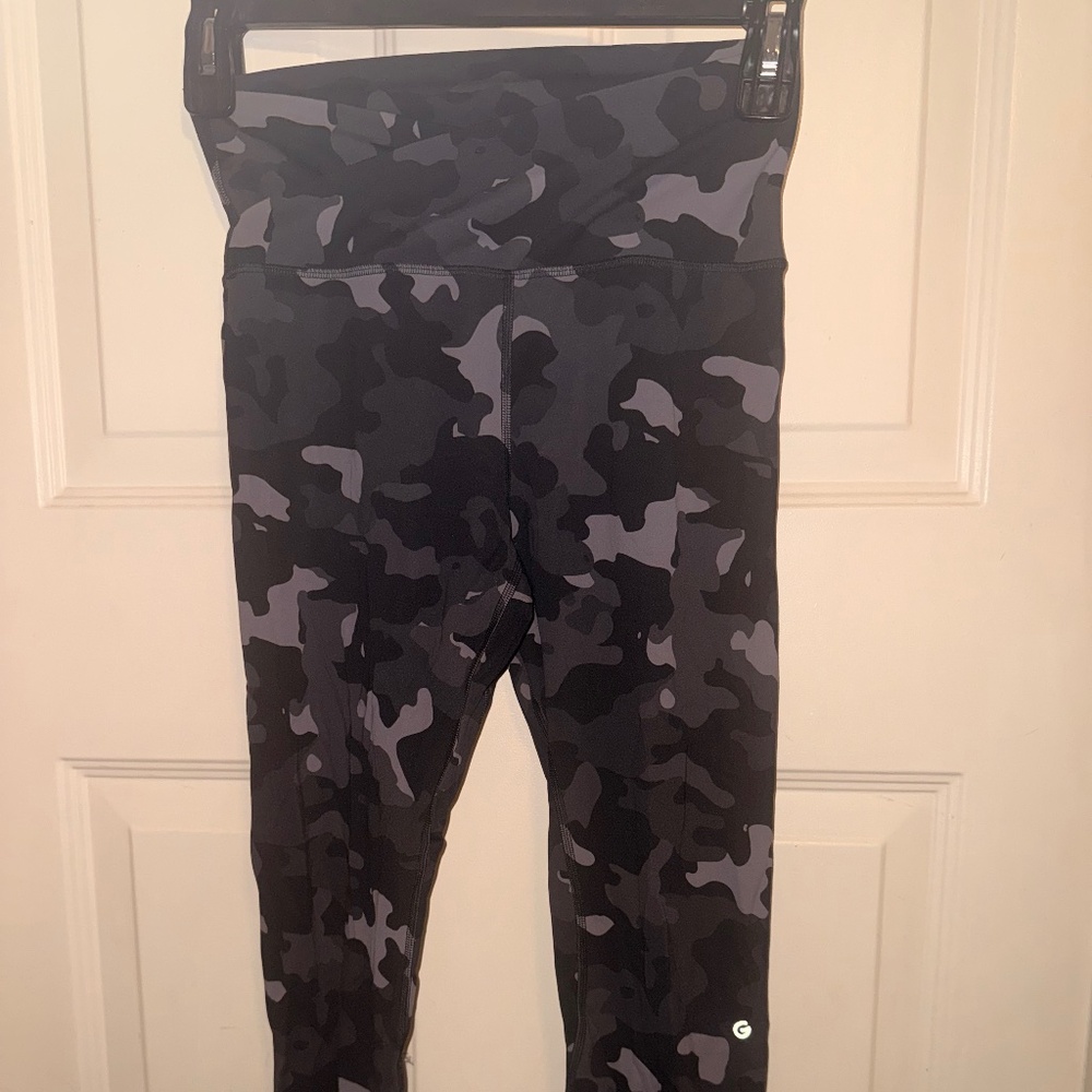 Criss cross waist leggings
